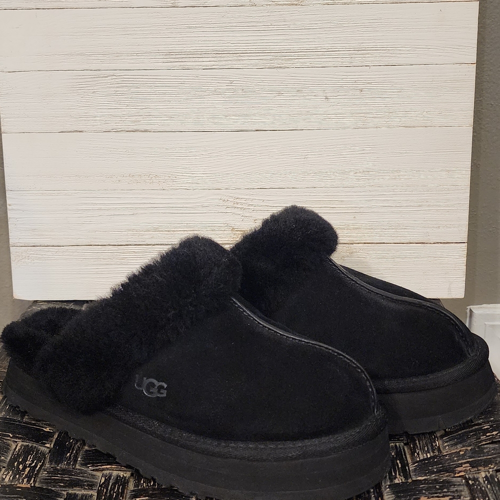 UGG Disquette Black  Slippers
